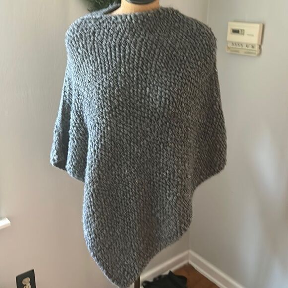 Cocogio gray sweater knit cape one size fits all made in Italy - Picture 1 of 5